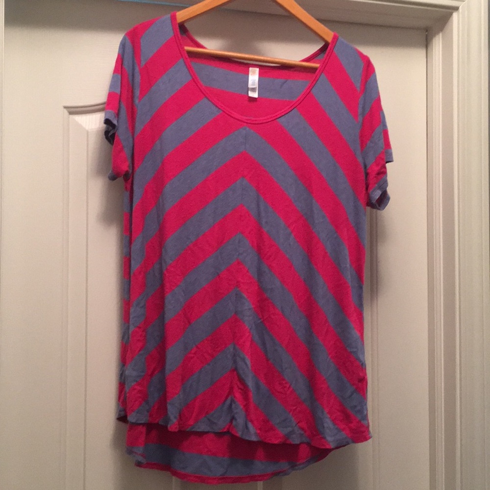 Xl lularoe classic tee
